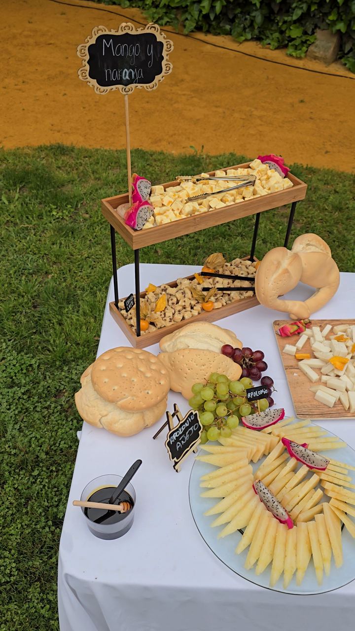 Mesa de quesos e ibéricos